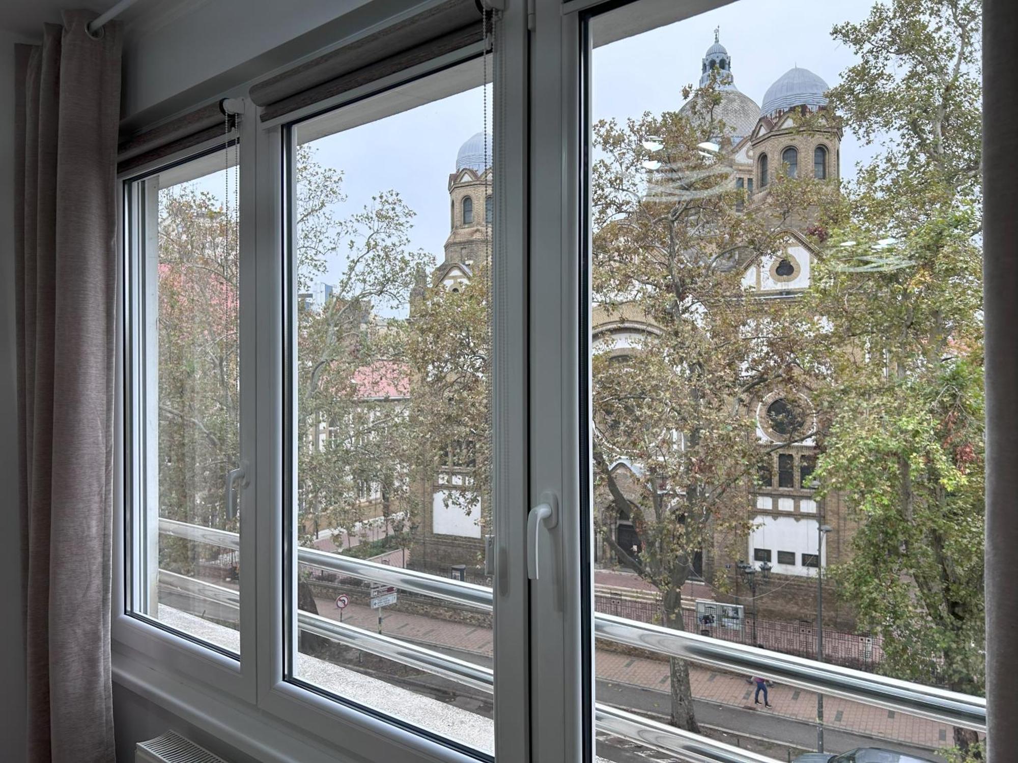 Apartment By The Synagogue Novi Sad Bagian luar foto