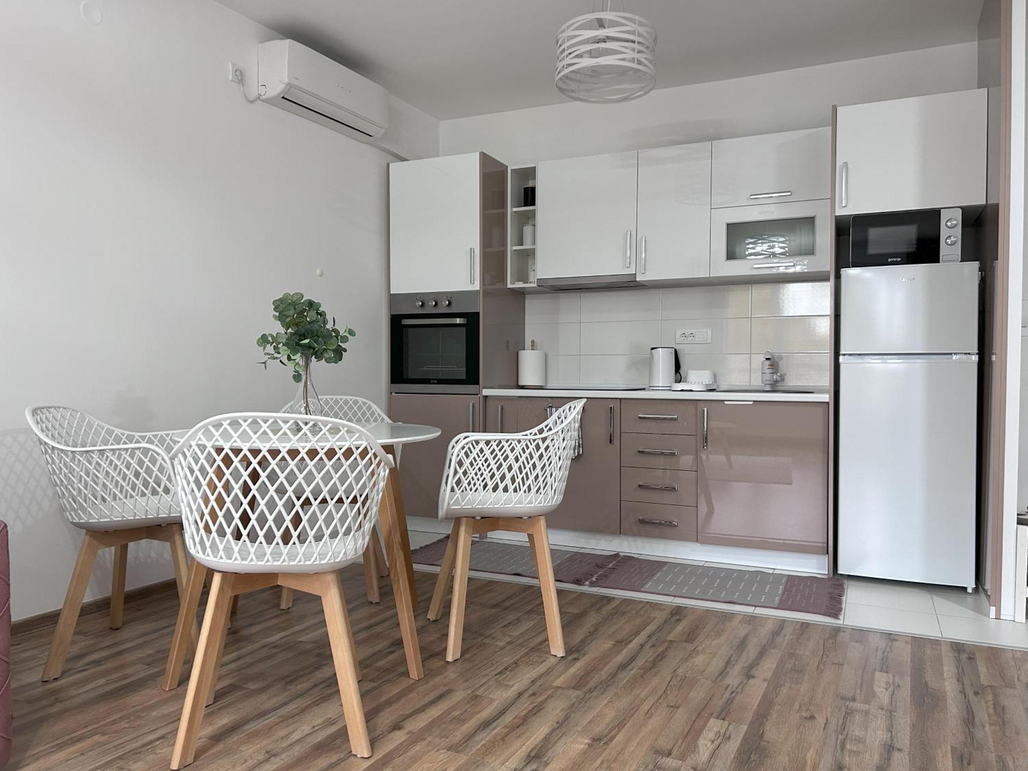 Apartment By The Synagogue Novi Sad Bagian luar foto