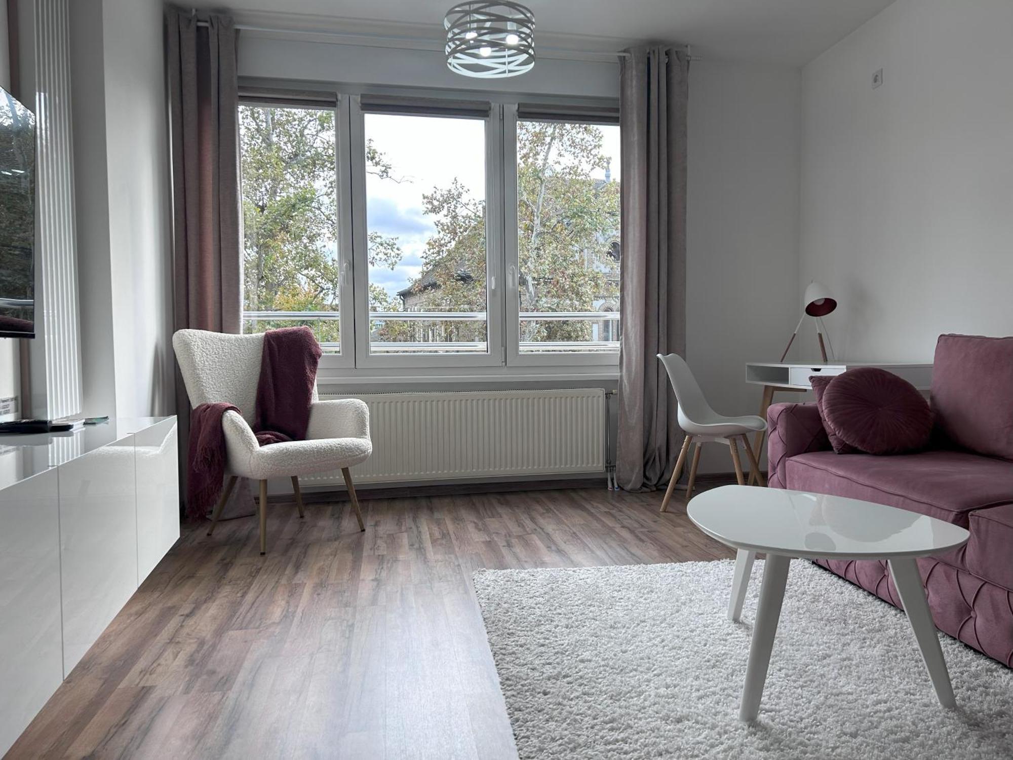Apartment By The Synagogue Novi Sad Bagian luar foto
